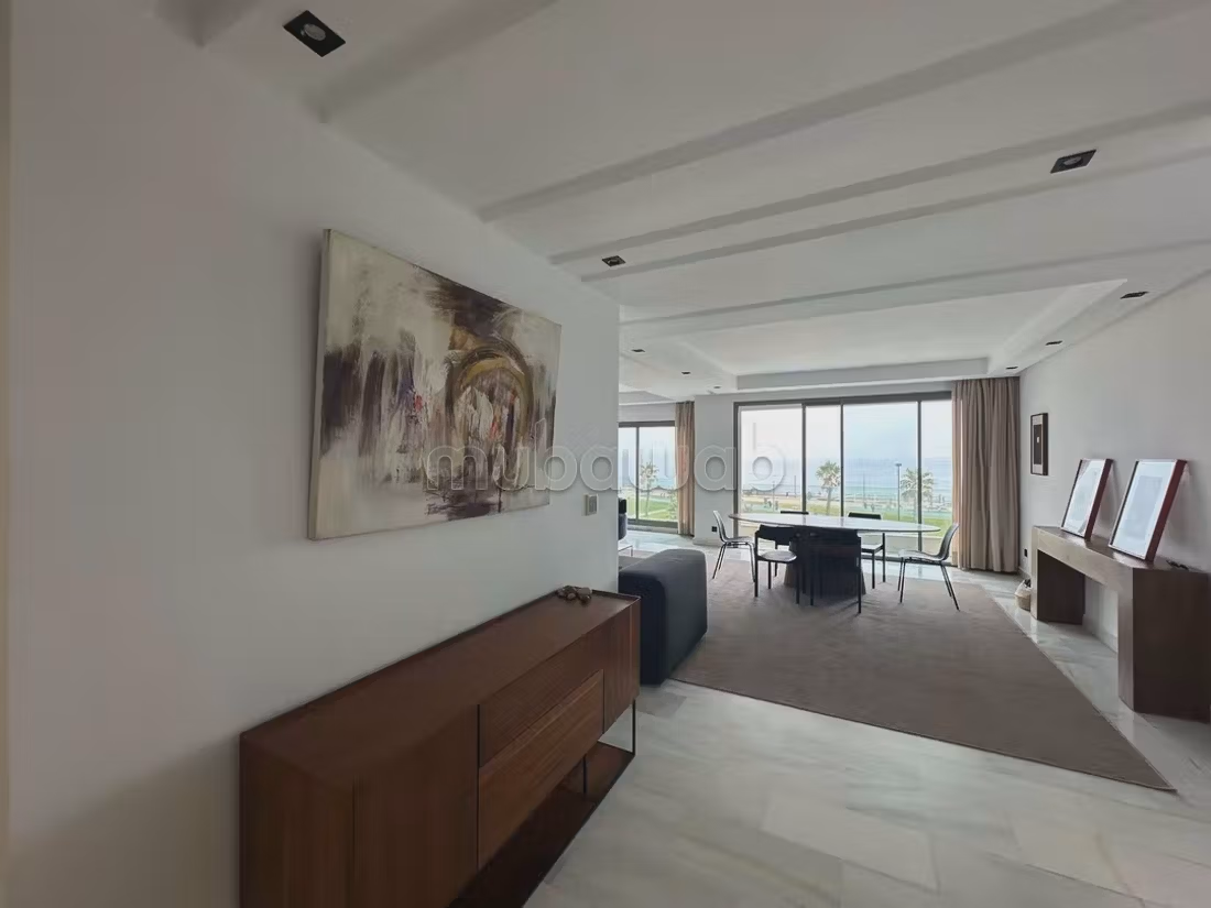 Luxe appartement 25000 dhs Boulevard de la Corniche uitzicht op zee