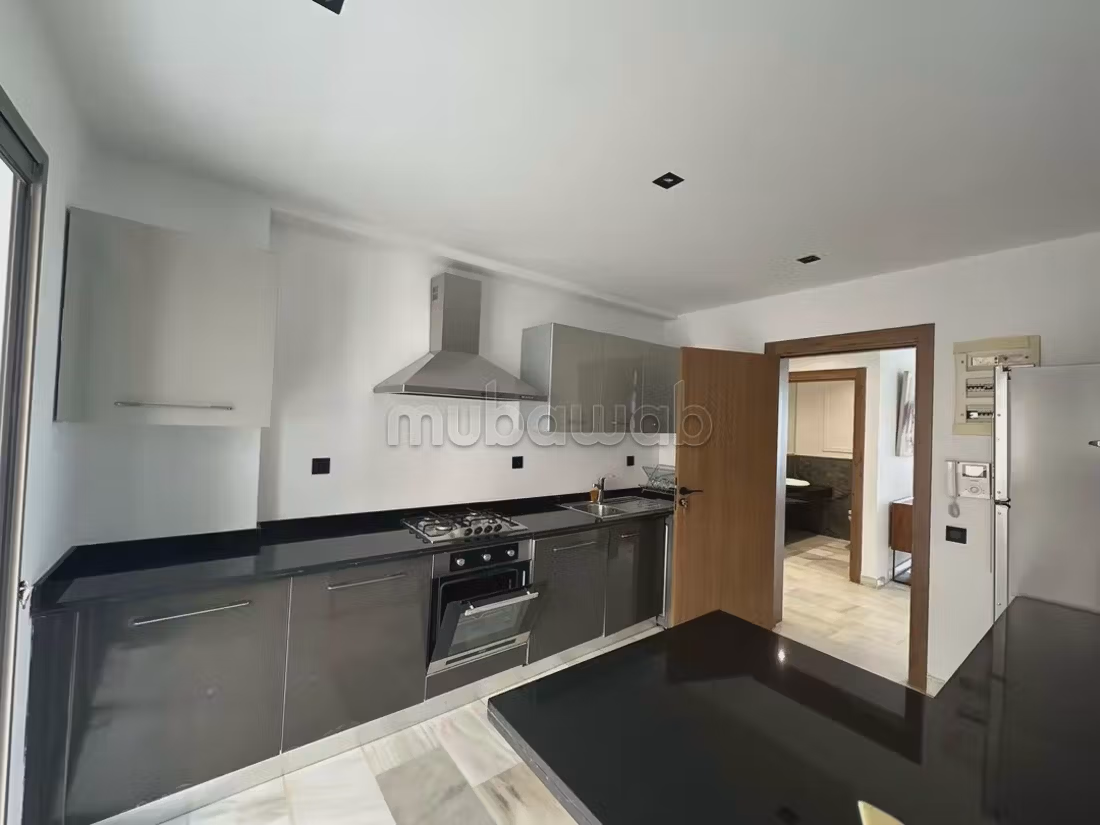 Luxe appartement 25000 dhs Boulevard de la Corniche uitzicht op zee