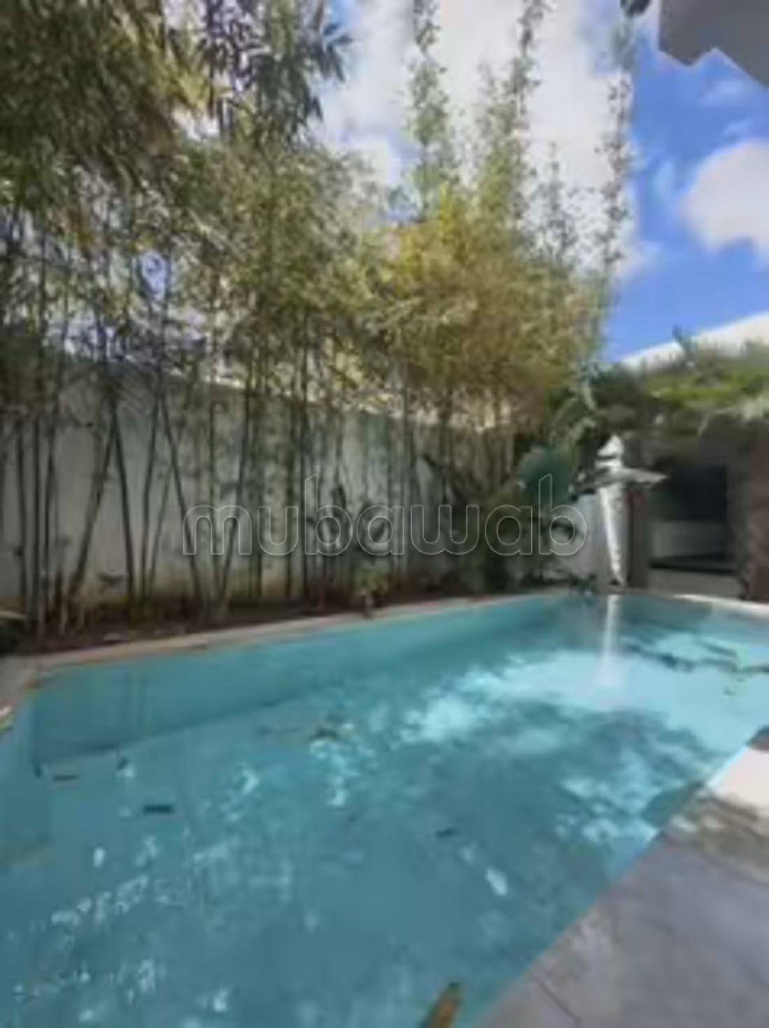 Fabulous villa for rent. 6 lovely rooms. 
Seaside
