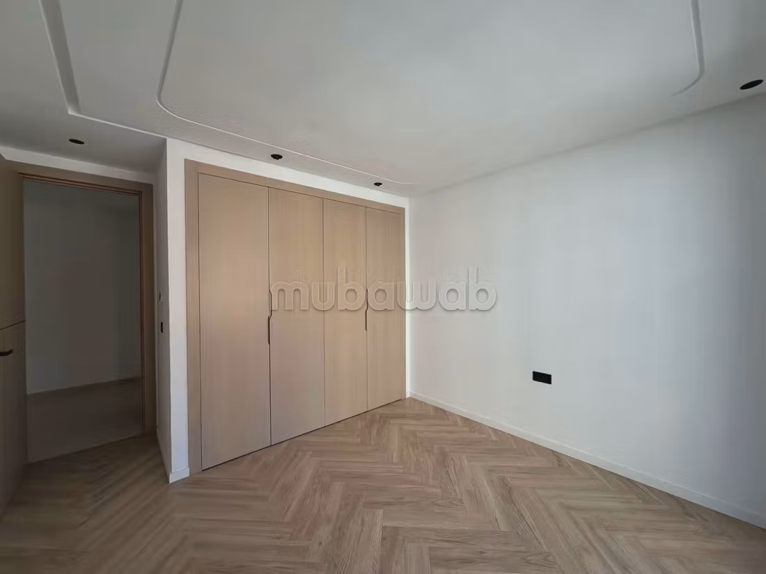 Appartamento in affitto a Casablanca Finance City. 2 camere. Con ascensore e terrazza