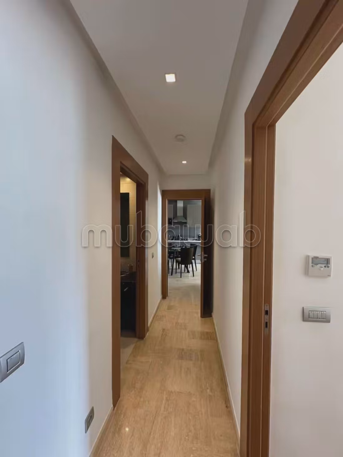 Bellissimo appartamento in affitto a Casablanca Finance City. Dimensione 120 m². Mobili nuovi