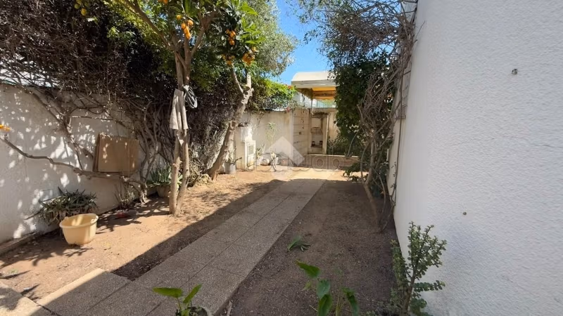 Villa bifamiliare in vendita
