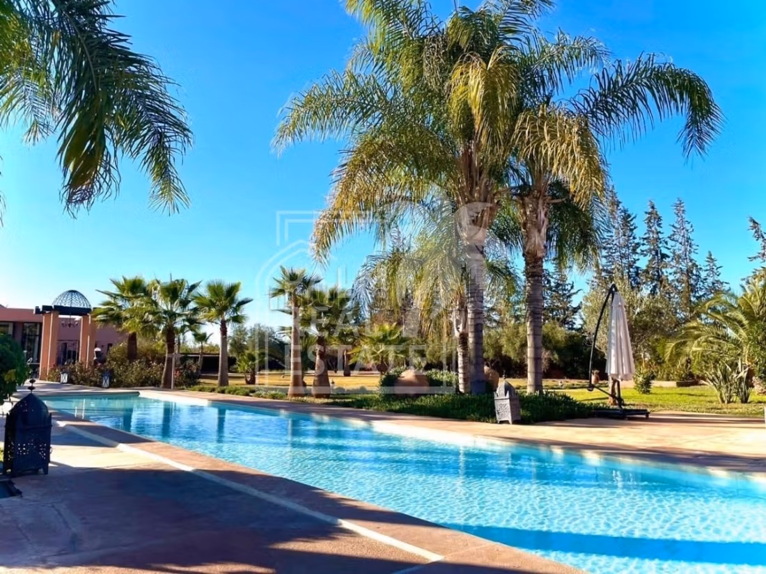 Charmant Hotel Te Koop - Route de l'Ourika, Marrakech