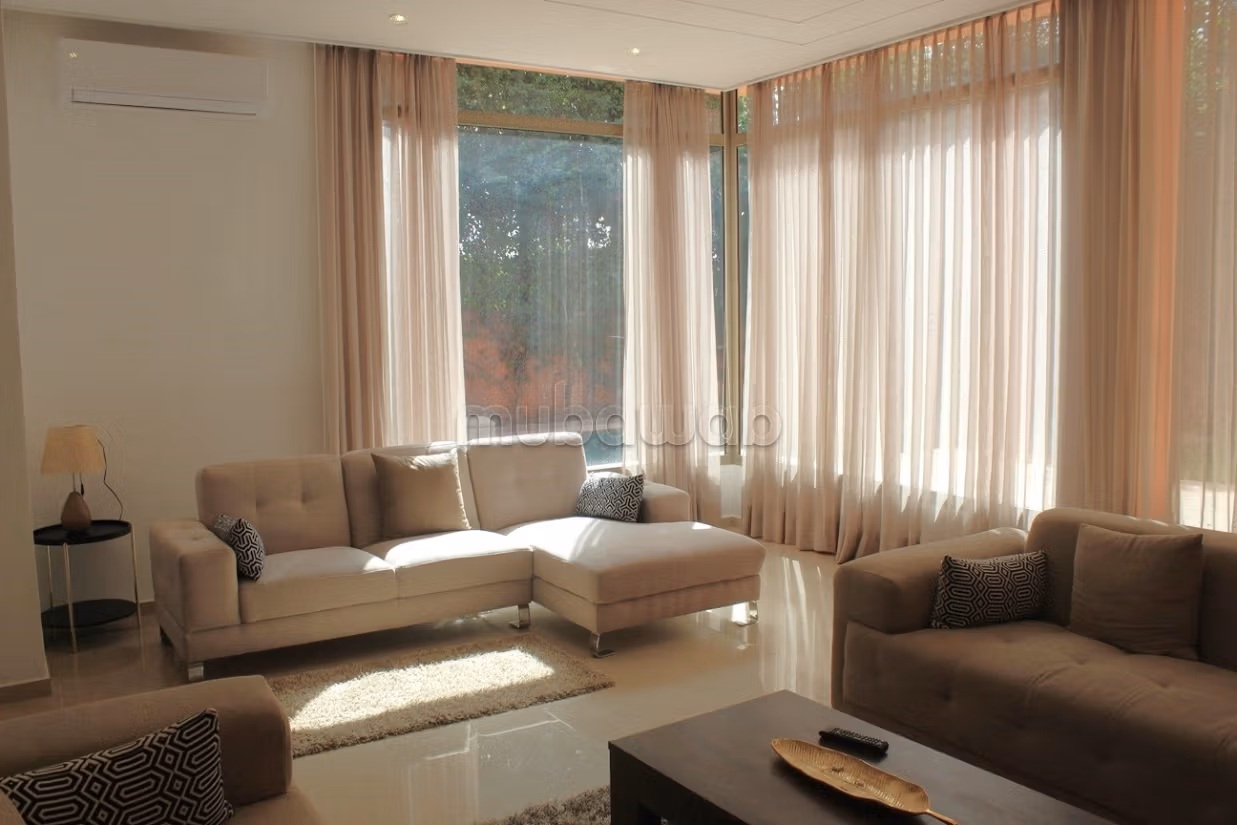 Spacious Villa for RENT EMPTY