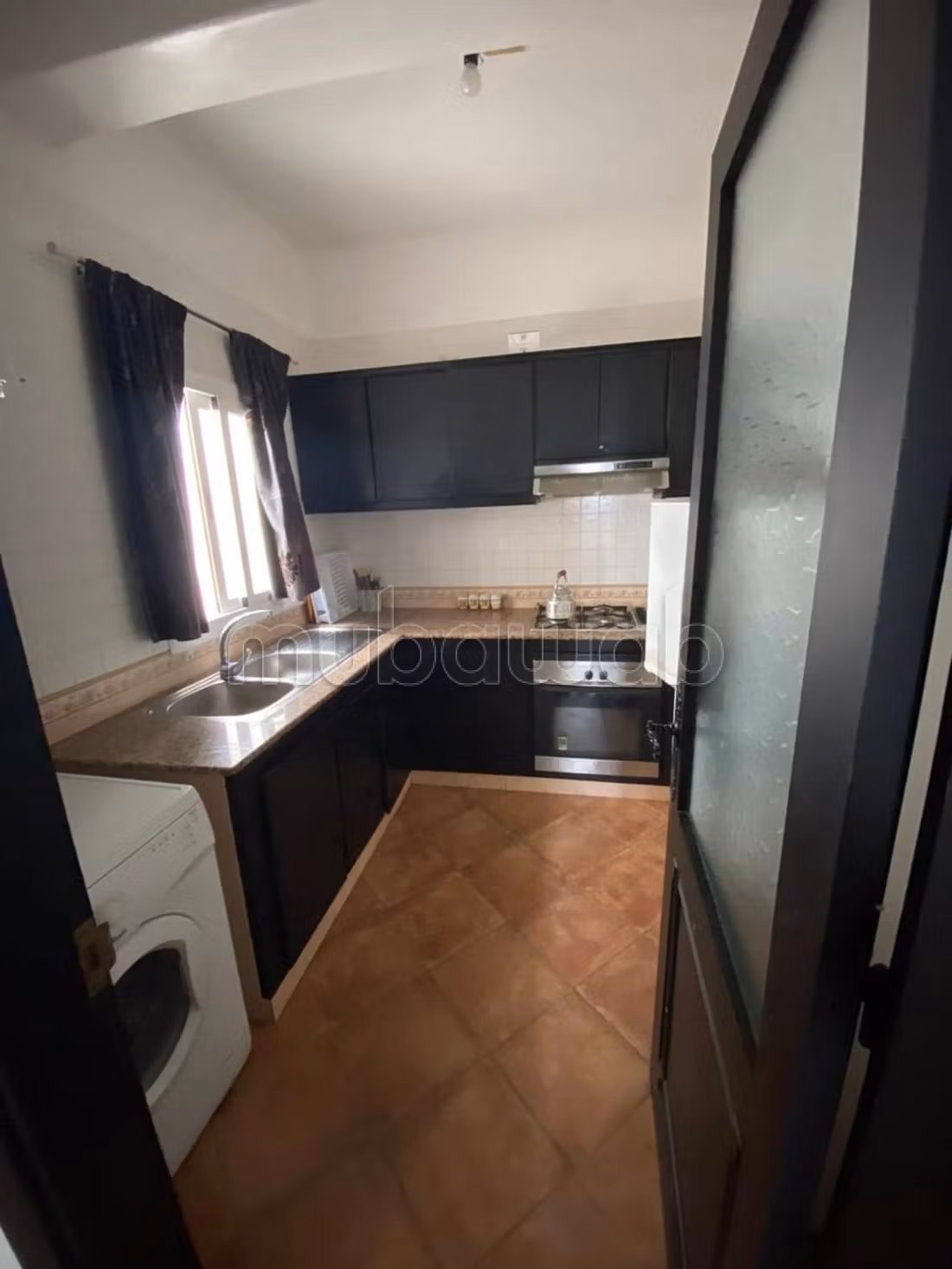 Affitto di un appartamento a Fnideq. 2 camere da letto. Ben arredato