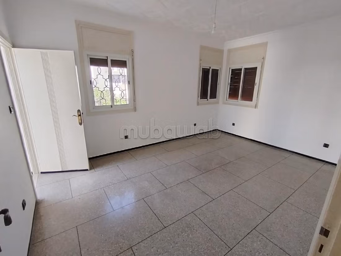 Se alquila Villa de 400m2 comercial Franceville