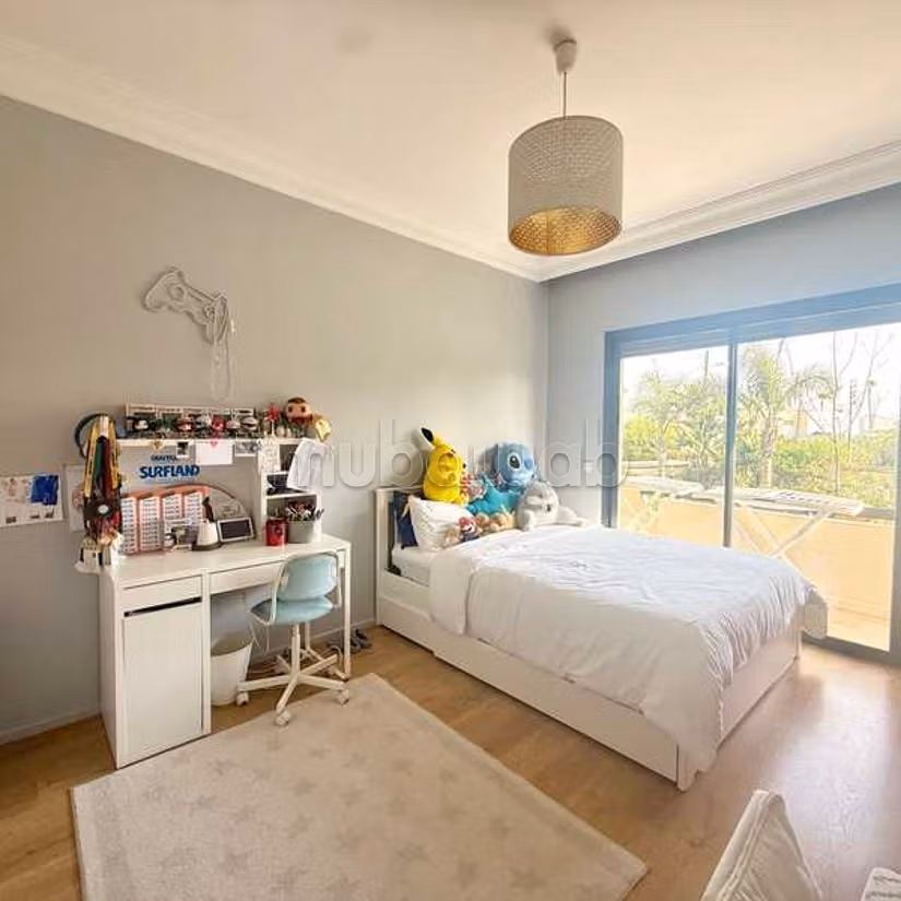 Appartamento in Affitto di 202.0 m² a Casablanca, Ain Diab