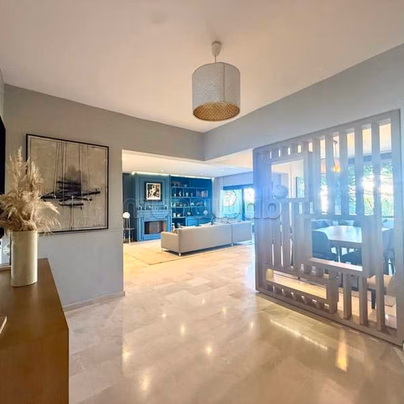 Appartamento in Affitto di 202.0 m² a Casablanca, Ain Diab