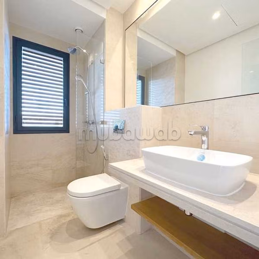 Villa Te Koop van 289.0 m² in Casablanca, Ain Diab Uitbreiding 2