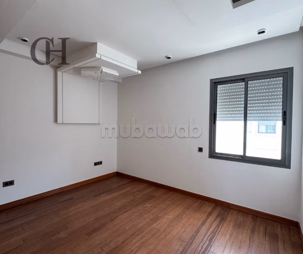 Location Modern Apartment Empty Without Overlooking