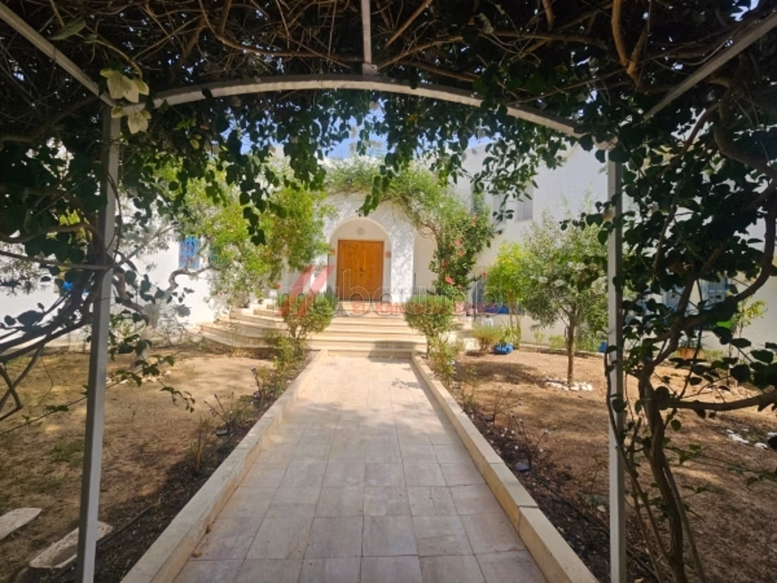 Villa Aloué arredato riccamente per le vacanze
