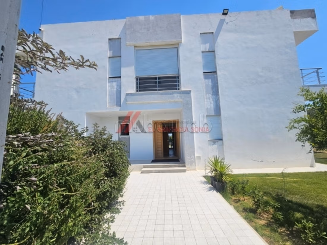 A vendre villa de charme à Hammamet sud