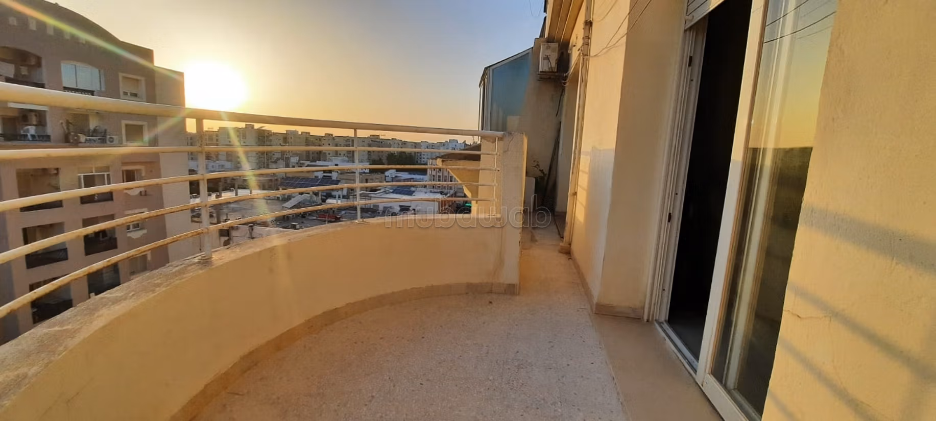 A VENDRE S4 A Cité El Wahat Laouina