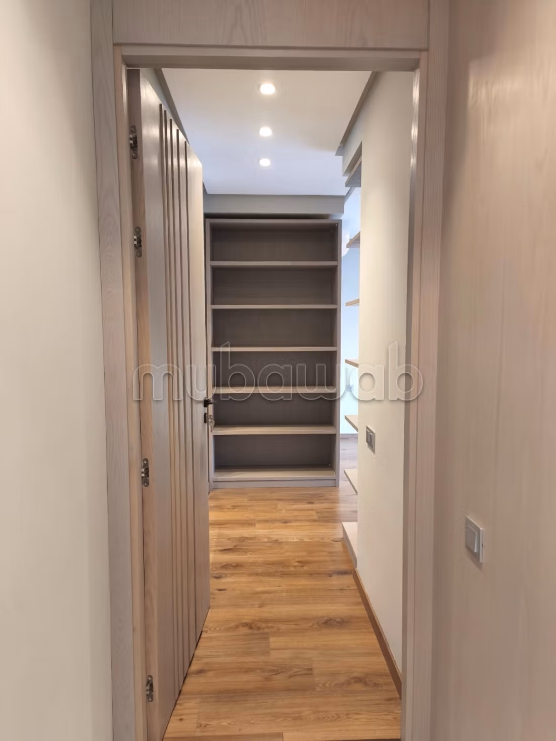Appartement en location à Ferme Bretonne Hay Arraha. Superficie 80 m². Porte blindée, salon marocain traditionnel — 5