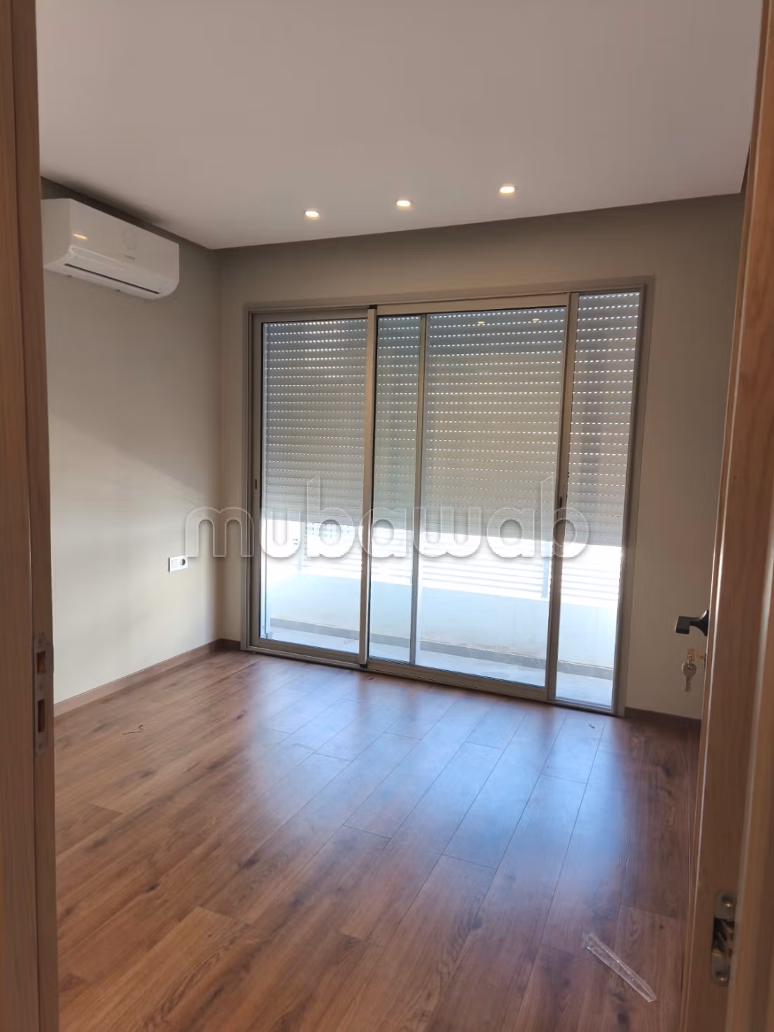 Appartement en location à Ferme Bretonne Hay Arraha. Superficie 80 m². Porte blindée, salon marocain traditionnel — 6