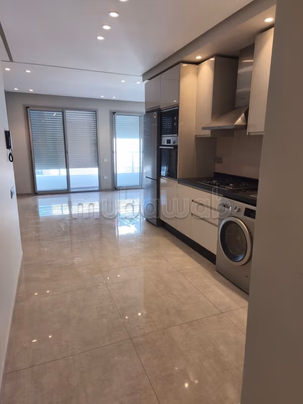Apartamento en alquiler en Ferme Bretonne Hay Arraha. Superficie 80 m². Puerta blindada, salón marroquí tradicional