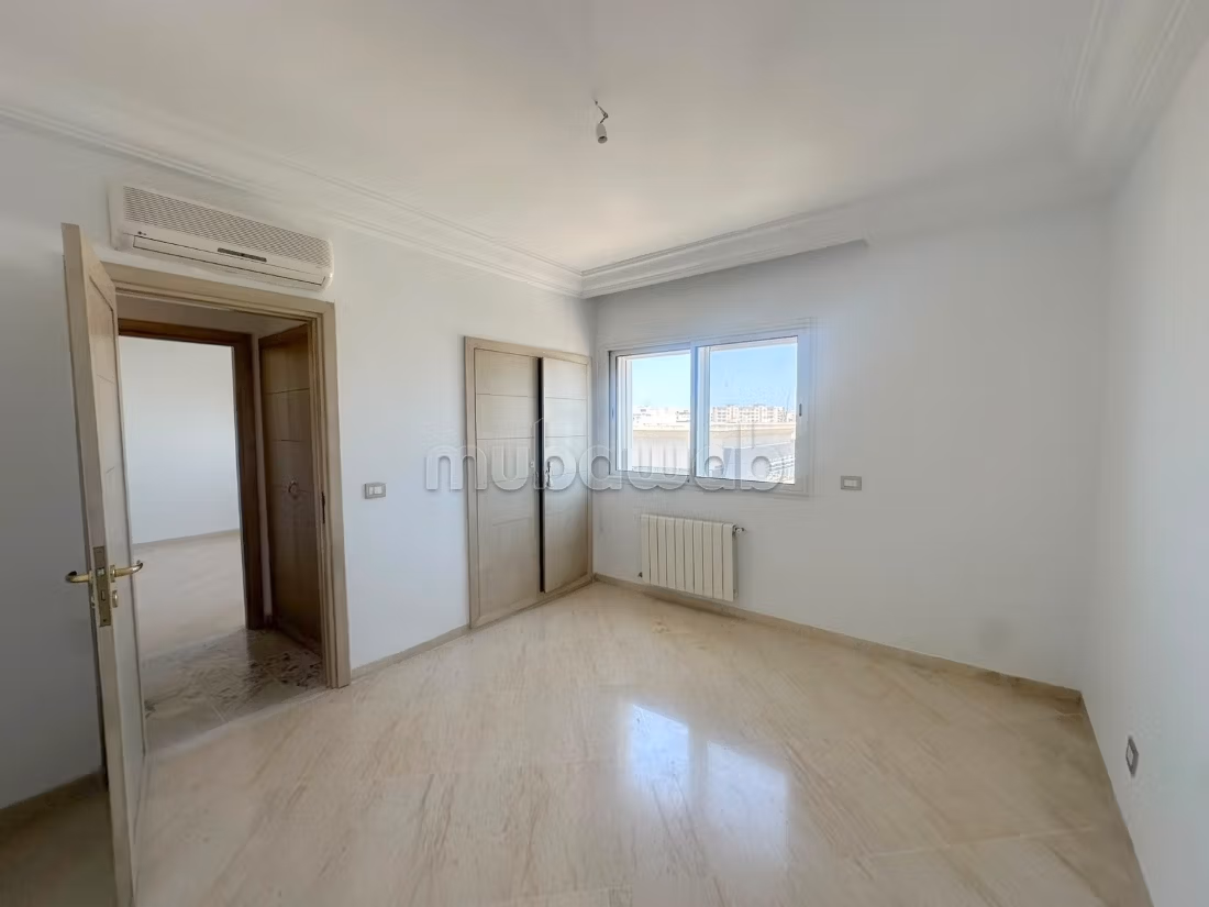 For rent an apartment in S3