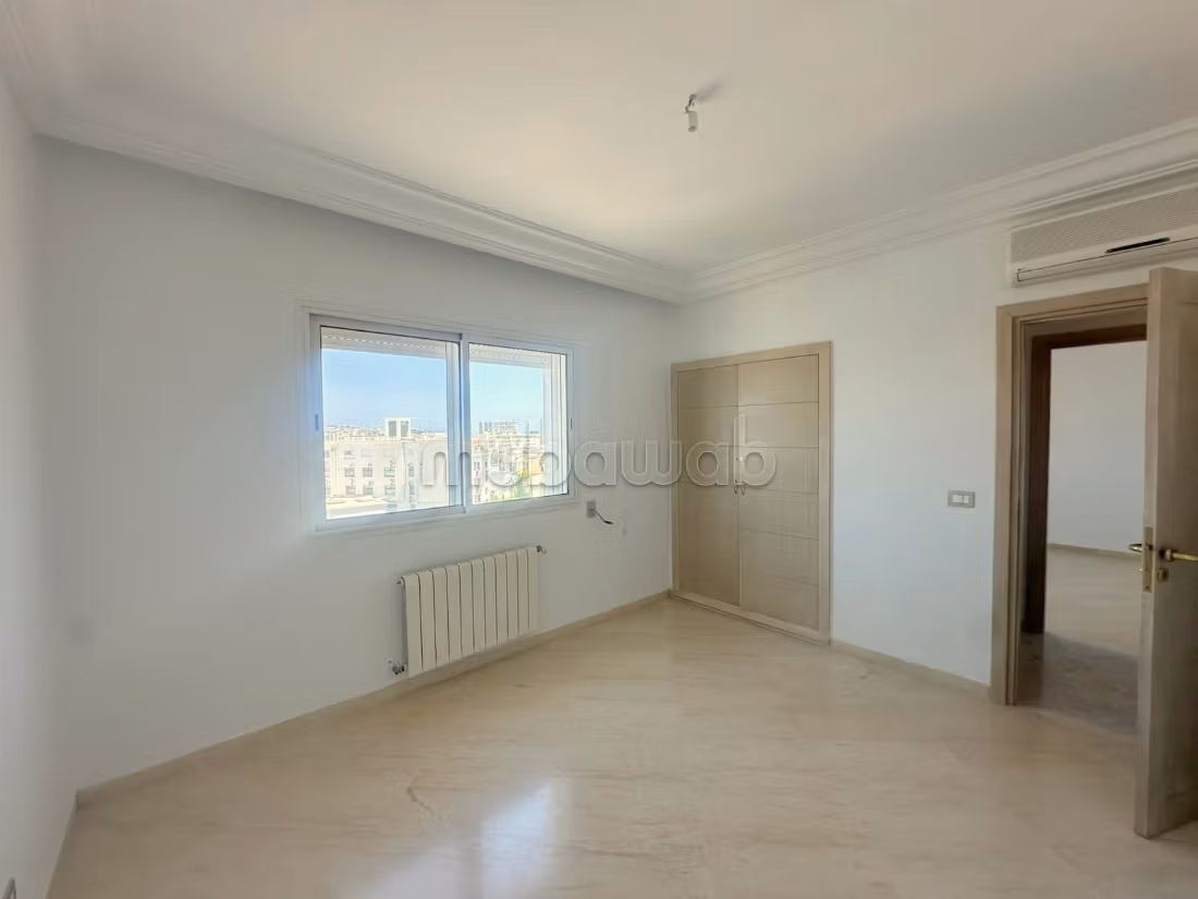 For rent an apartment in S3