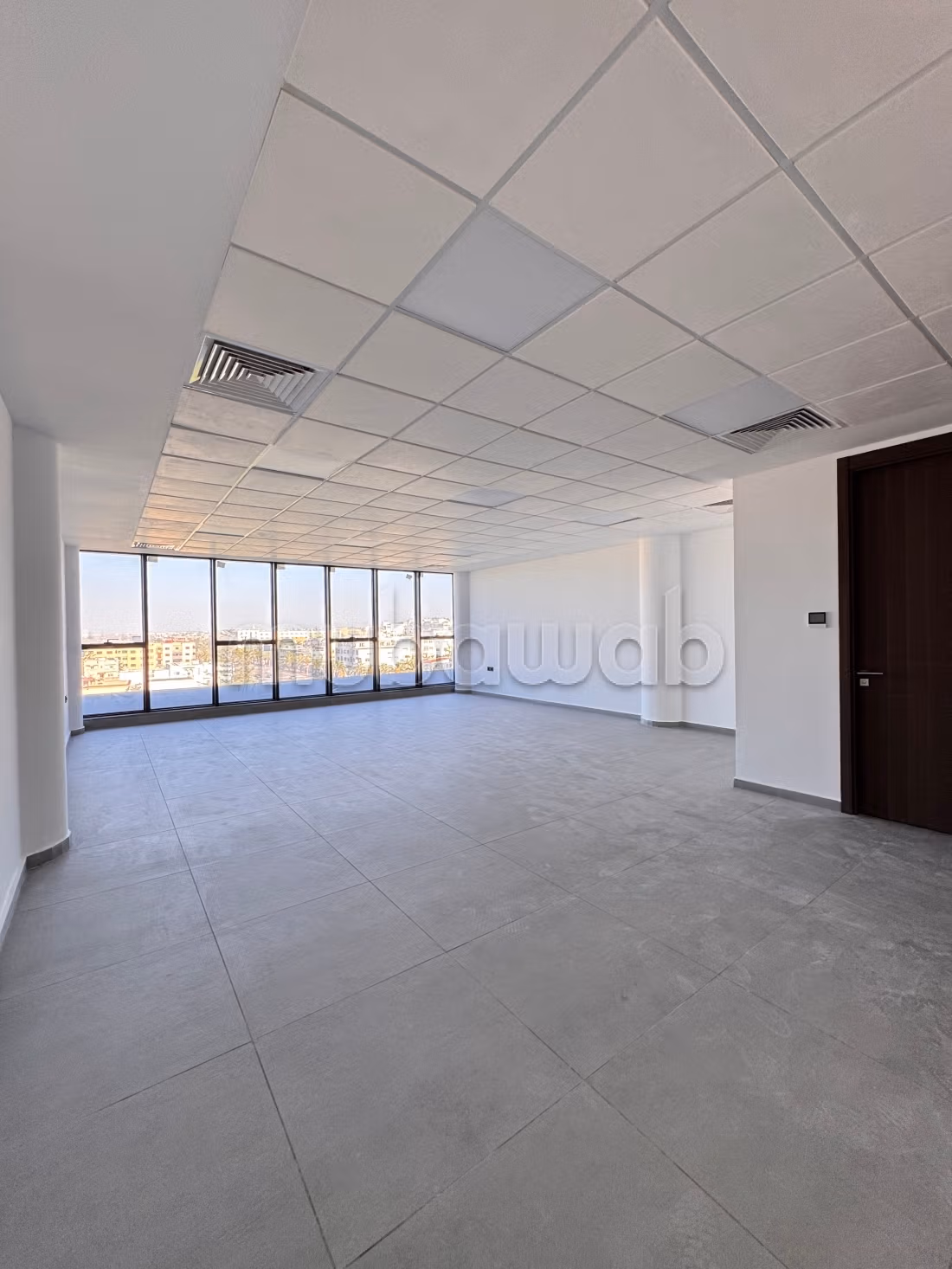 New Office 72m² for Rent High Standing