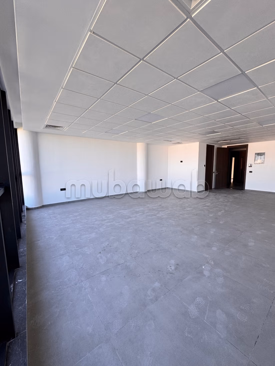 New Office 72m² for Rent High Standing