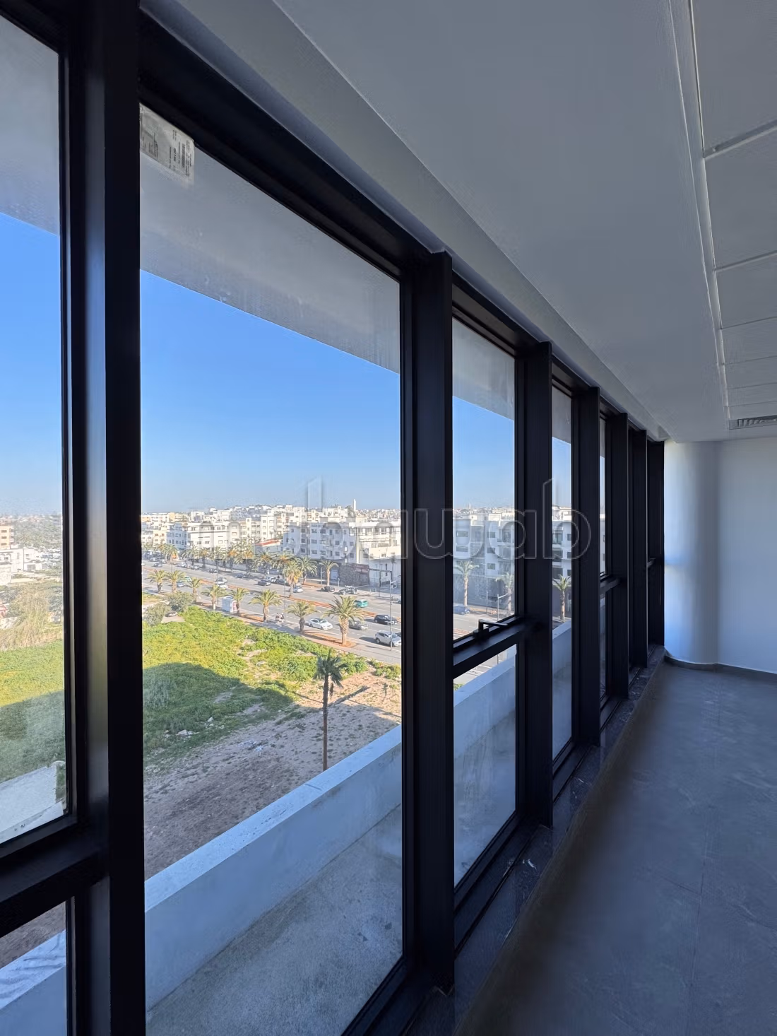 New Office 72m² for Rent High Standing