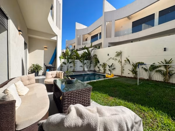 Furnished villa