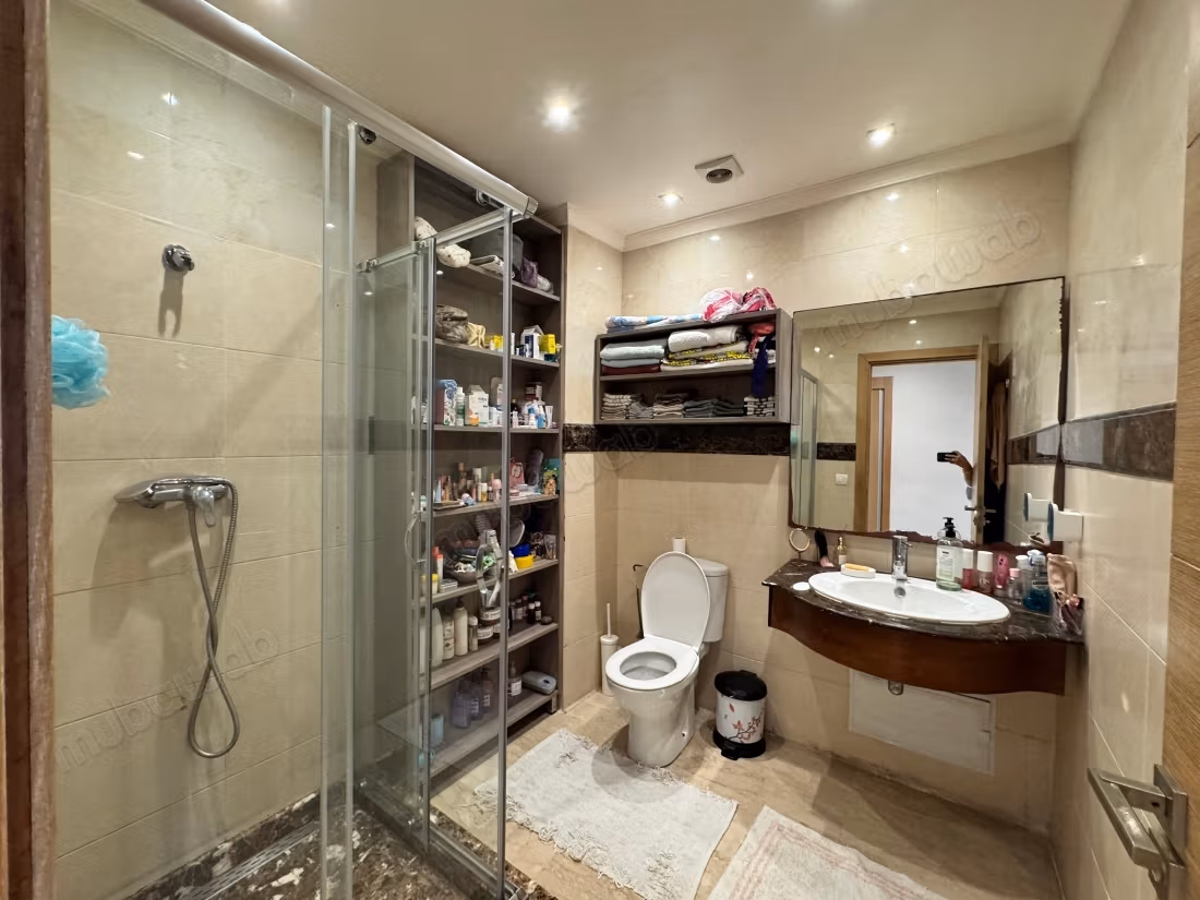 Heldere appartement te koop