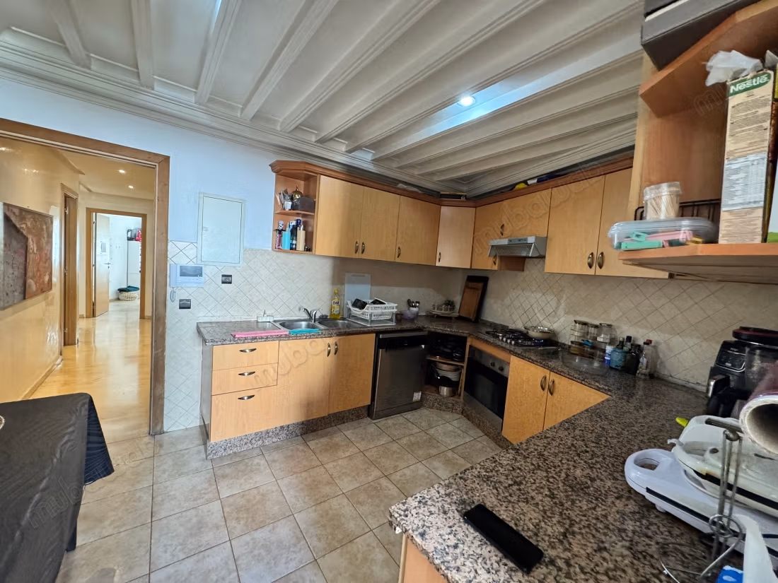 Heldere appartement te koop
