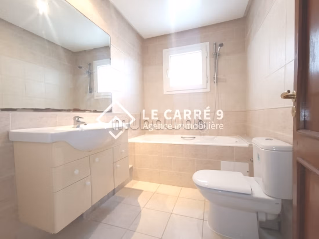 A louer un Appartement s3 au Lac 2