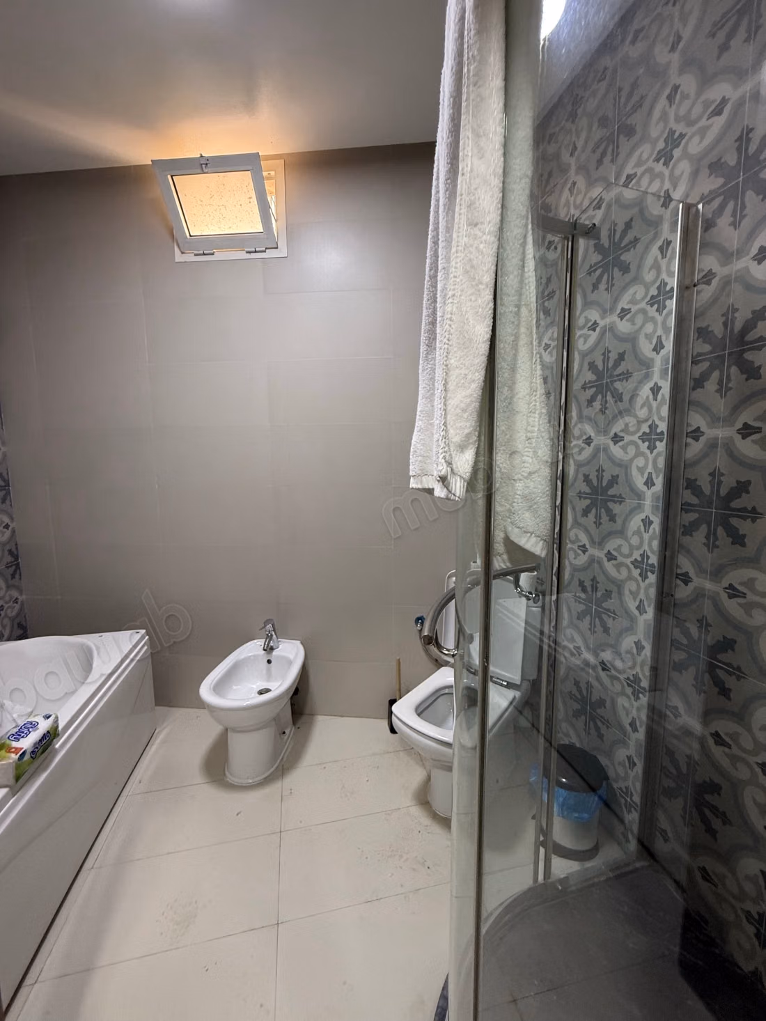 In Gemeubileerde Locatie: Magnifiek 3-slaapkamer Appartement van 210 m² in Racine Extension Casablanca