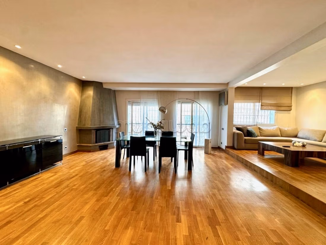 En Location Meublé: Magnifique Appartement 3 chambres Ch. Pers de 210 m à Racine Extension Casablanca — 4