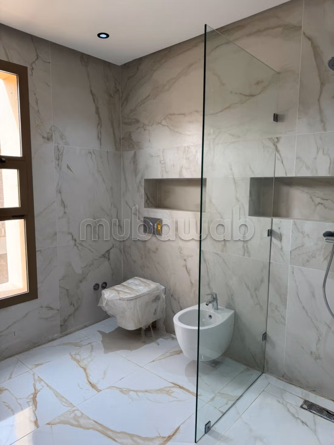 Luxury Villa with Pool – 6 Suites – Ministry District