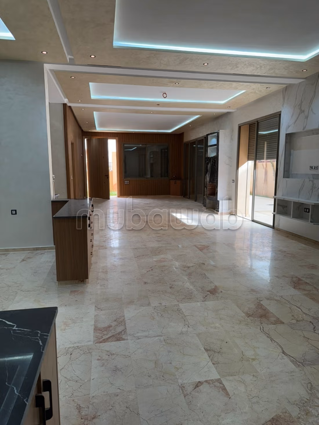 Luxury Villa with Pool – 6 Suites – Ministry District