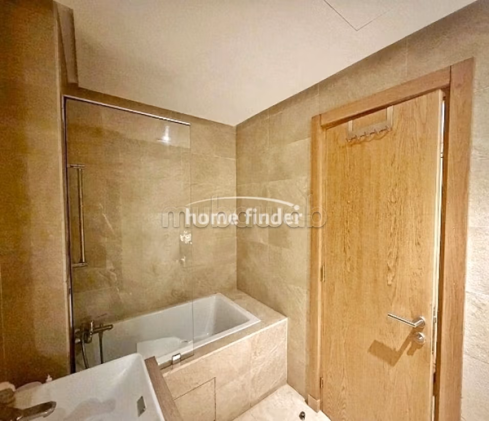 Appartement 105 m² à Bourgogne Ouest — 8