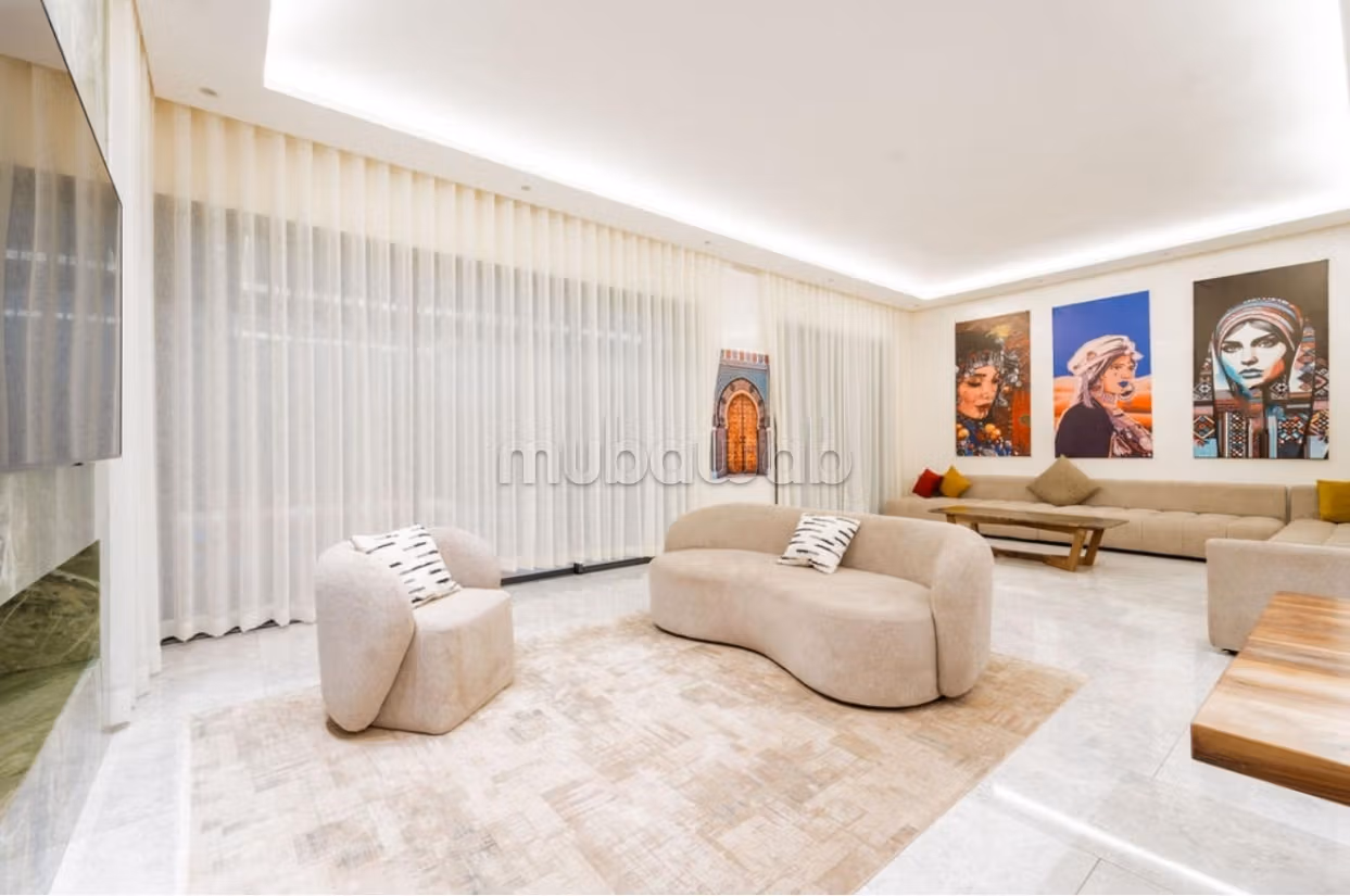 Moderne Gemeubileerde Villa Te Huur Bij de Golf