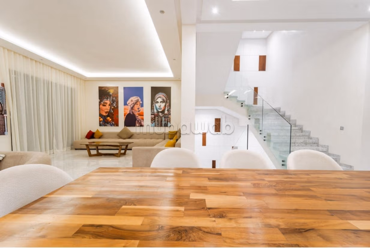 Moderne Gemeubileerde Villa Te Huur Bij de Golf