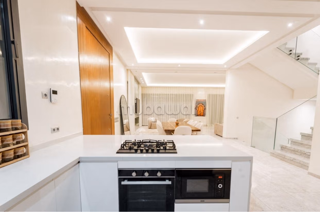 Moderne Gemeubileerde Villa Te Huur Bij de Golf