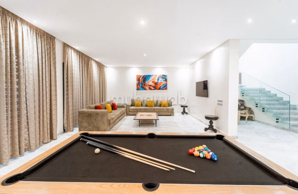 Moderne Gemeubileerde Villa Te Huur Bij de Golf