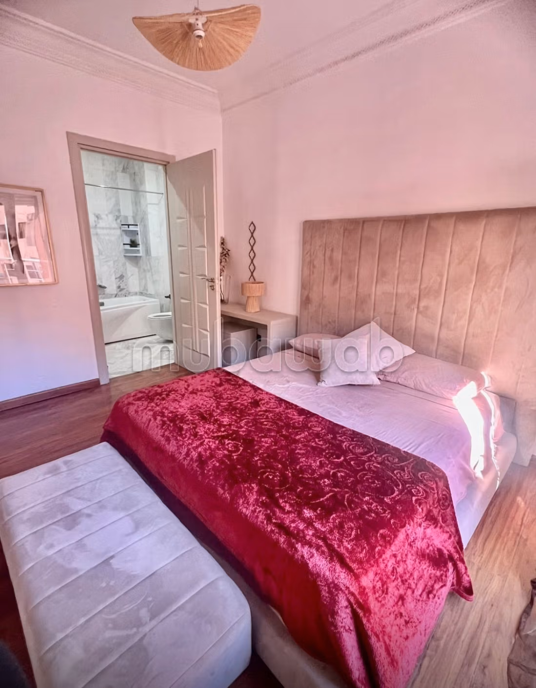 Très bel appartement en location à Guéliz.
3 pièces confortables.
Meublé — 5