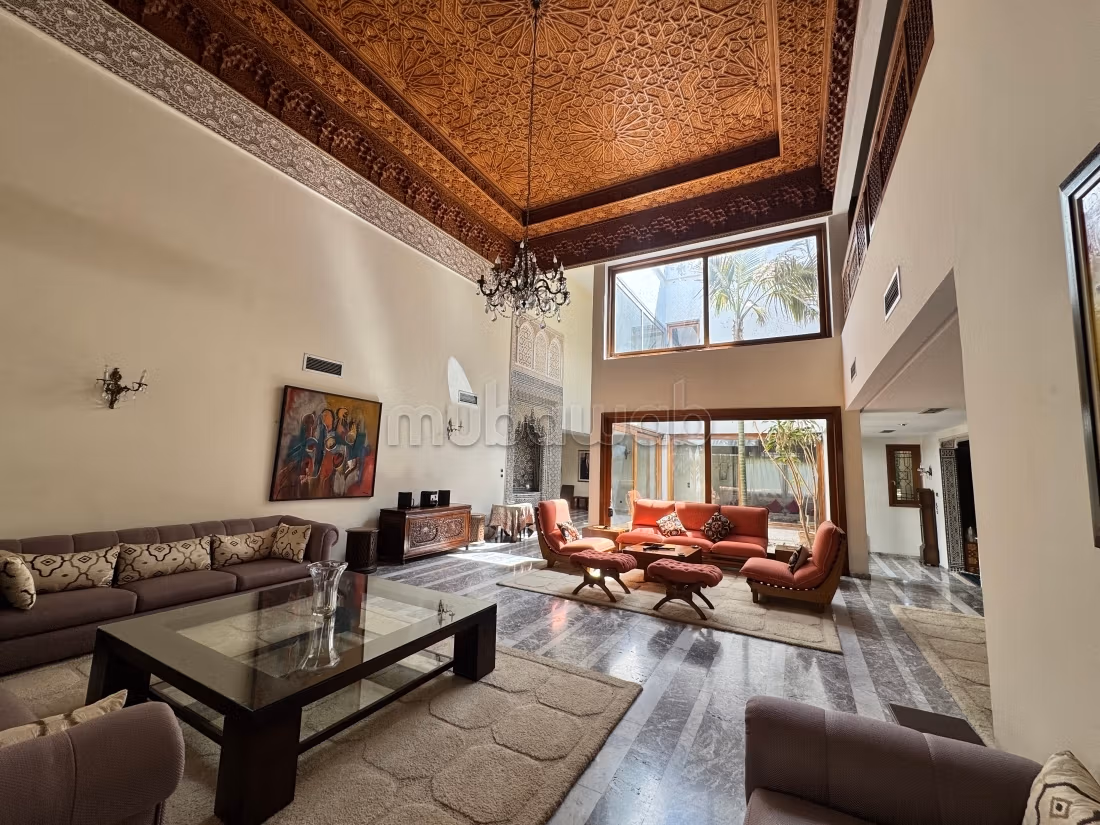 Exceptional villa for sale - Souissi, Rabat