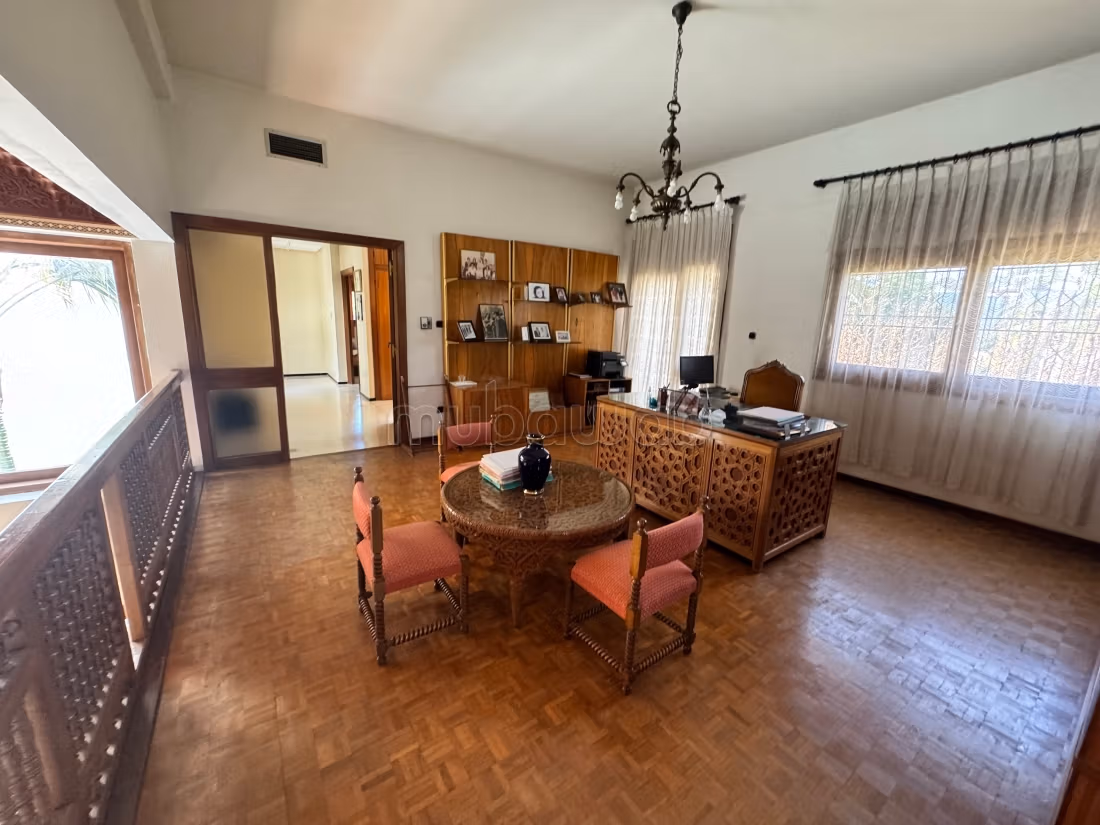 Exceptional villa for sale - Souissi, Rabat