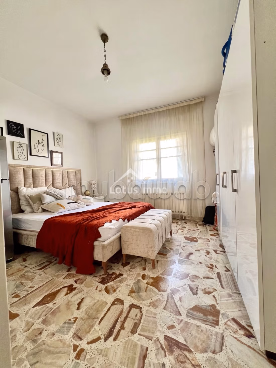 A Vendre Villa d'angle à El Manar 3