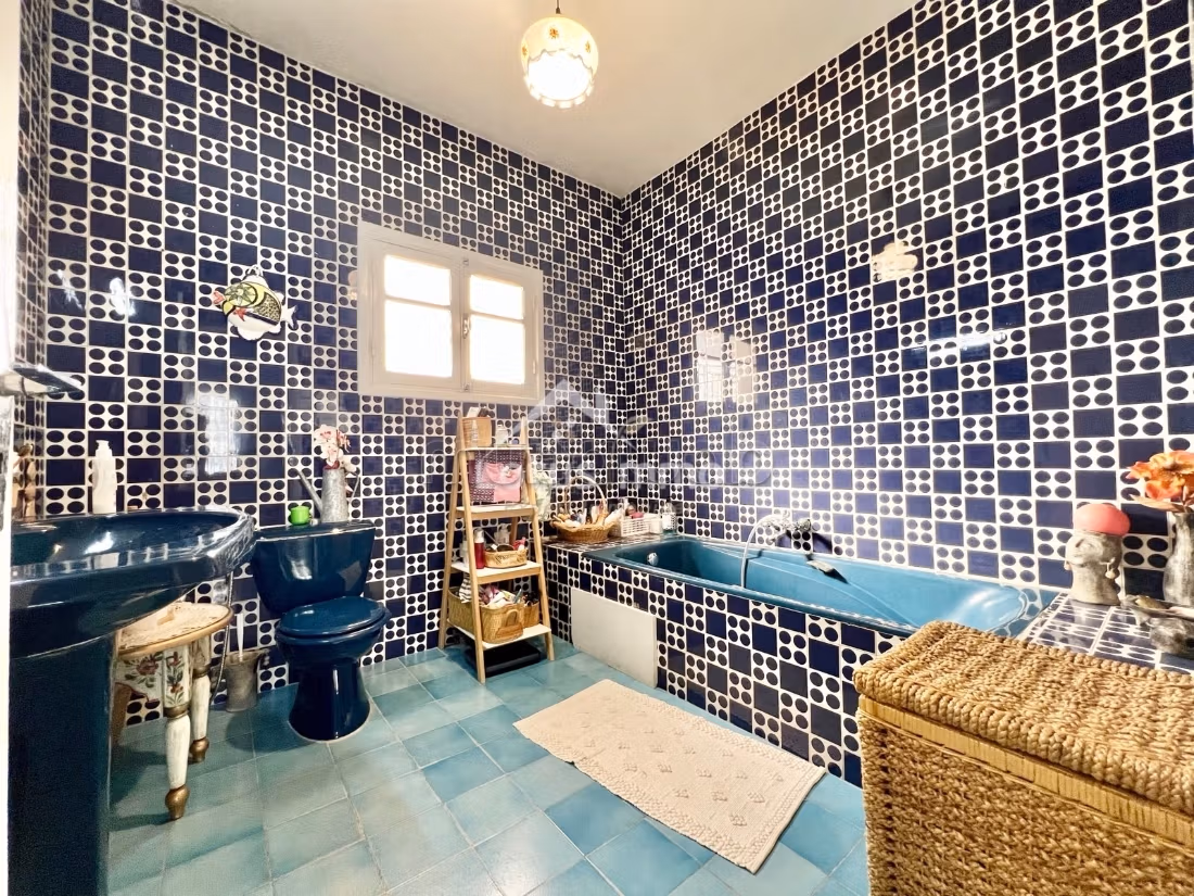 A Vendre Villa d'angle à El Manar 3