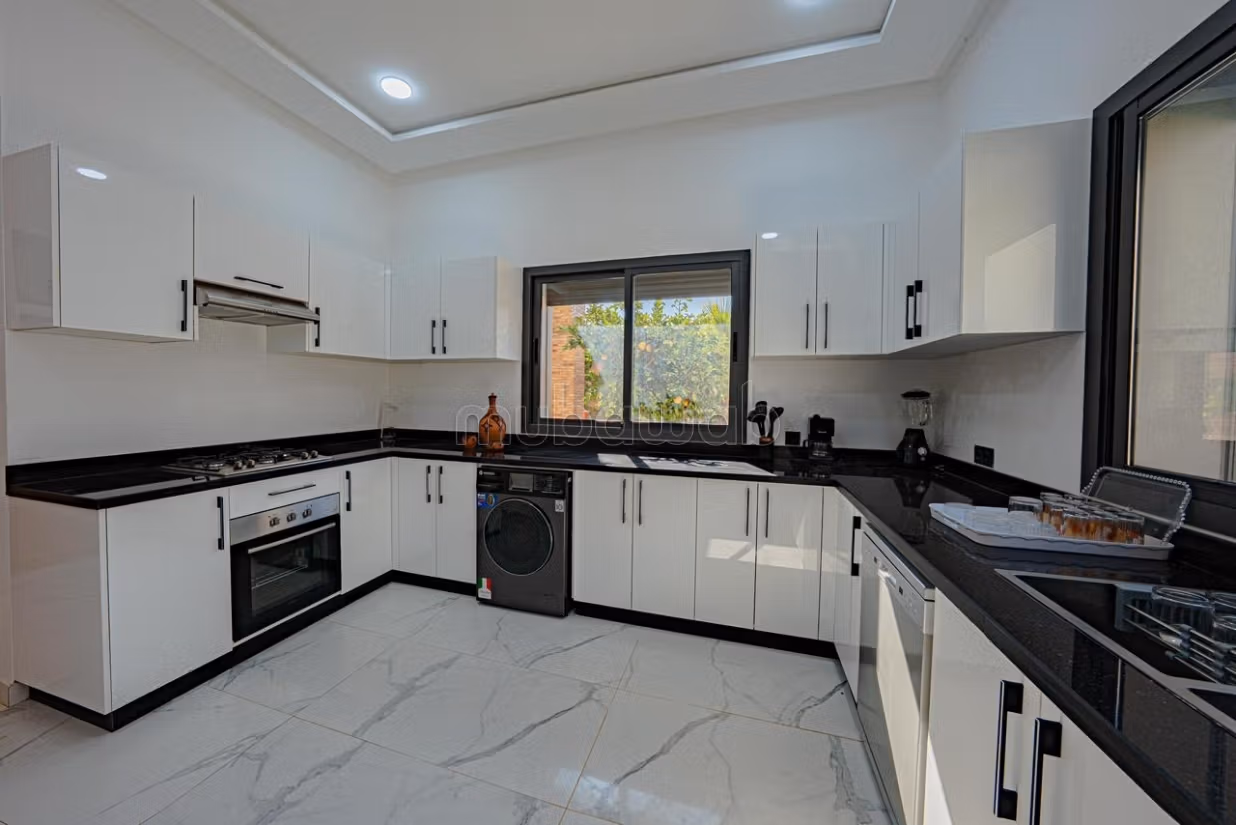 Villa de cinq chambres a Louer