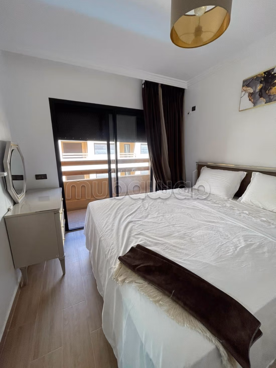 Location d'un appartement à Guéliz. 3 grandes pièces. Meublé — 3