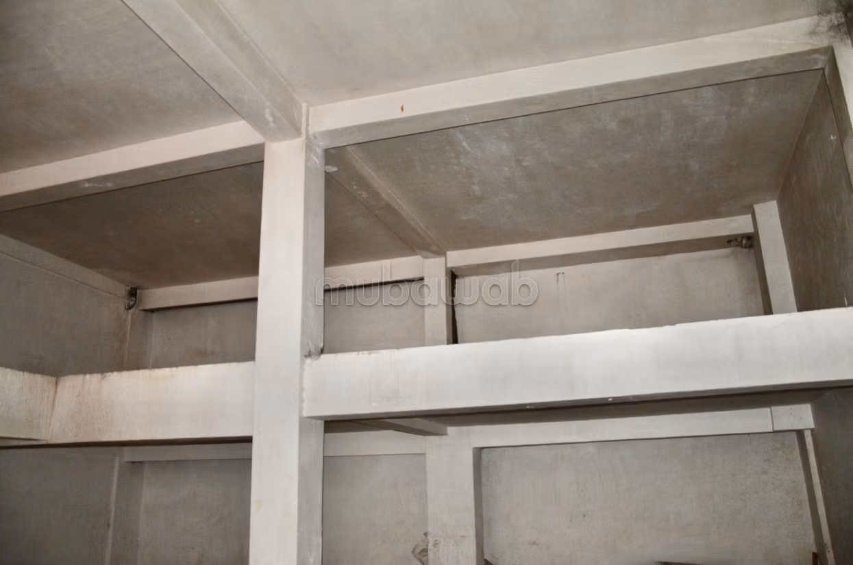 Beau local à vendre en plein centre de Guéliz à Marrakech.
Surface de 271 m²
