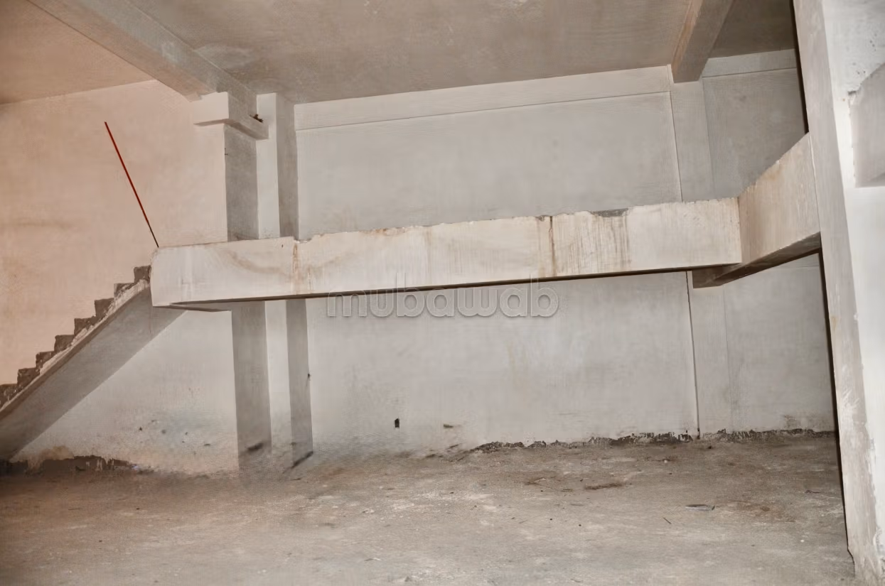 Beau local à vendre en plein centre de Guéliz à Marrakech.
Surface de 271 m²