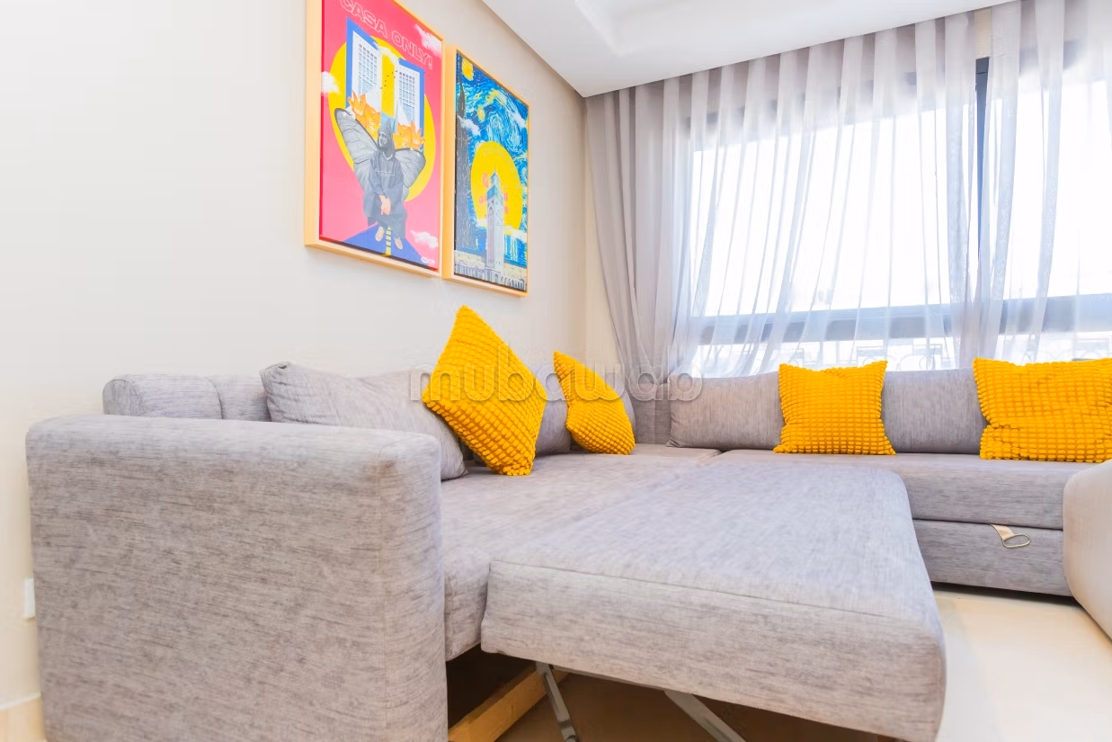Superb modern studio for long-term rent
