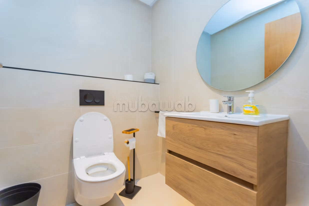 Superb modern studio for long-term rent