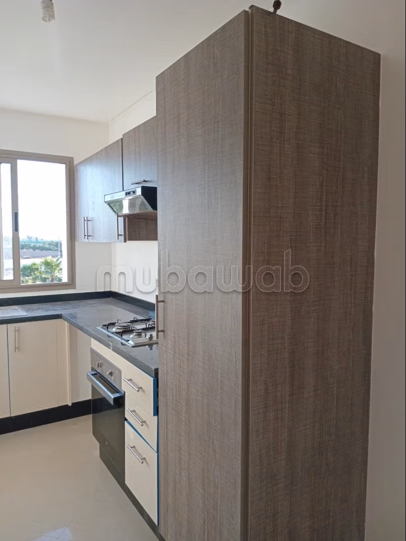 Apartment for rent with pool and garden view